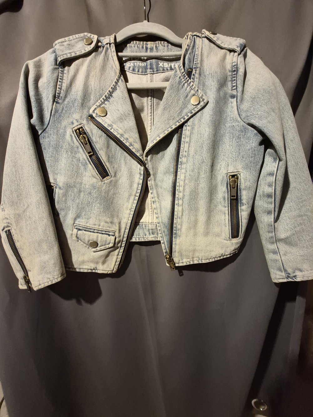 GAP Light Wash Denim Moto Jacket in Faded Blue